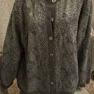 Cathy Daniels Gray Animal Print Sweater